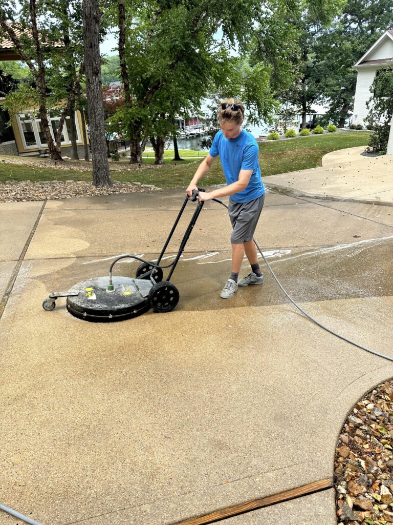Expert-Power-Washing-Technicians-Sunrise-Property-Solutions-Sunrise-Beach About Sunrise Property Solutions team